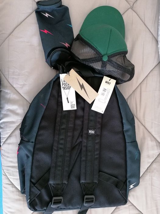 NOVA C/ ETIQUETA PACK Lightning Bolt Mochila  + Estojo + Chapéu (V)
