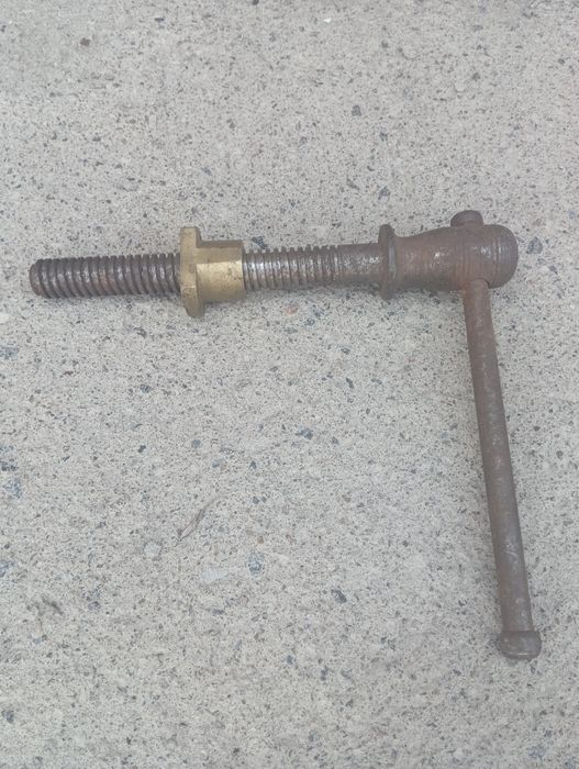 Винт для тисков, винтовая пара, гвинт для тисков