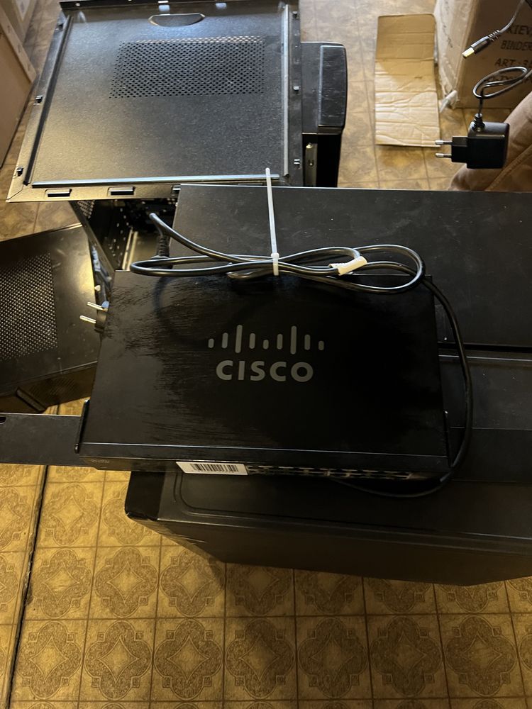 Cisco SF110-16 16-Port 10/100