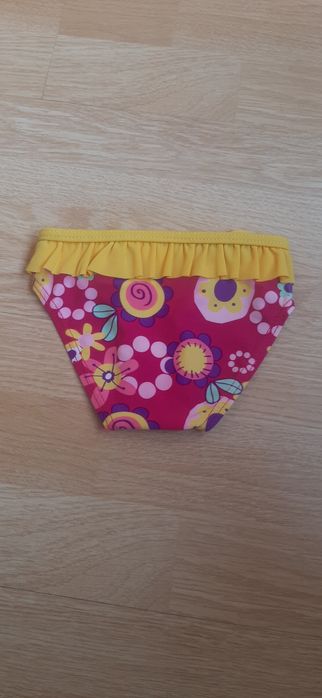 Купальник, плавки, шапочка для плавання