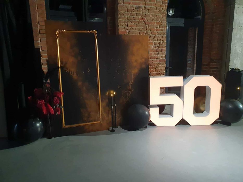 Ścianka do dekoracji, urodzinowa, 2 szt. i Cyfra 50 Led RGB