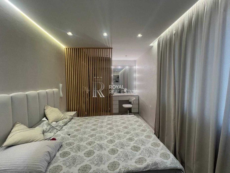 Осещина Продаж Будинку КМ Троянда з Ремонтом 240м2 8 сотих 6к