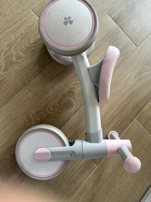 Дитячій біговел велобіг MoMi TeDi Pink