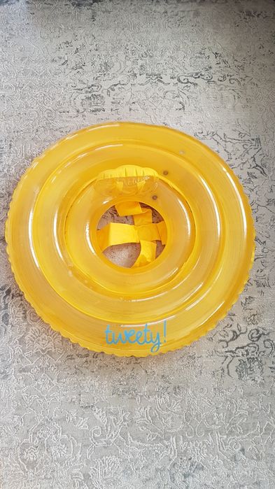 Koło z siedziskiem Bestway.