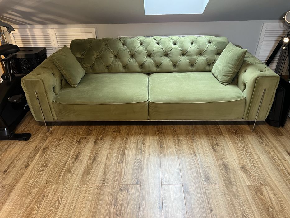 Duża welurowa pikowana sofa 100 x 240 cm Istikbal - idealna