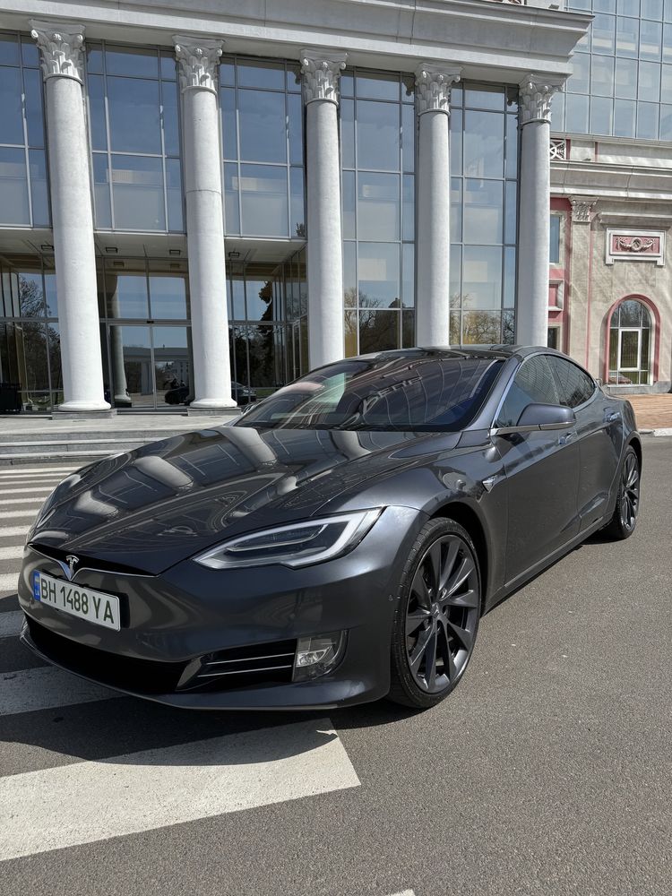 Срочно  Tesla S 100D long range