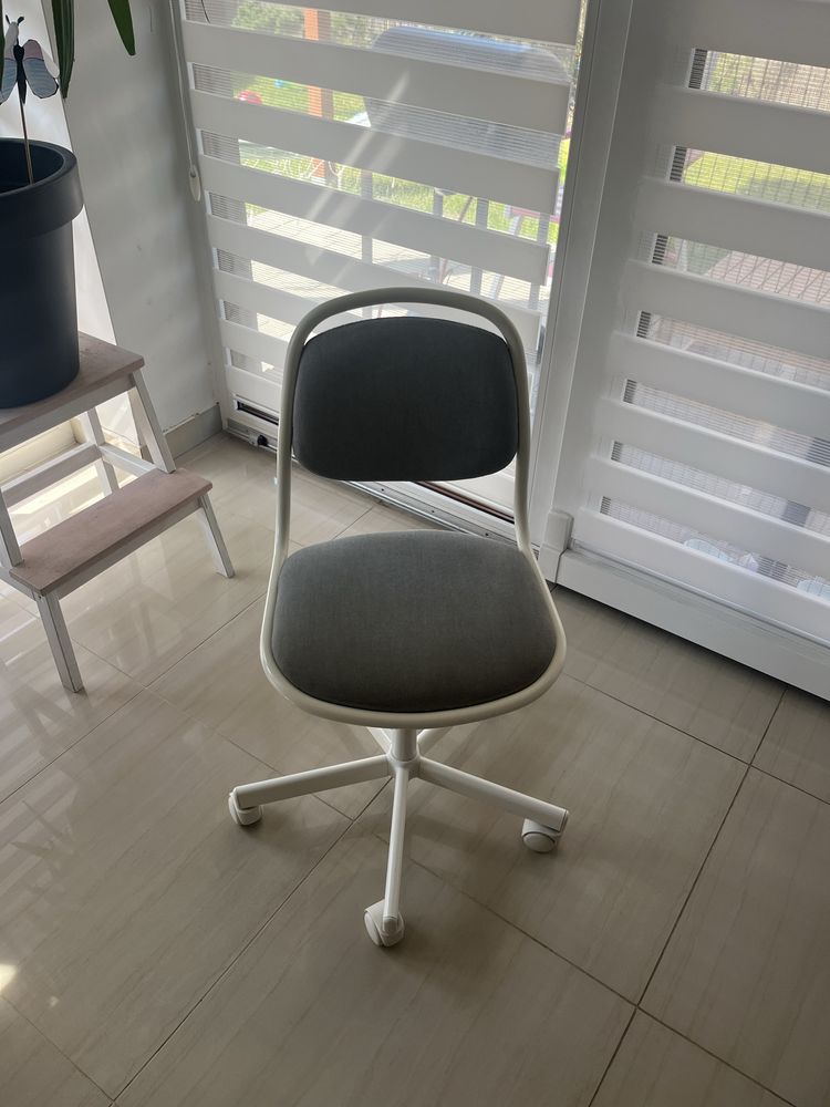Krzesło dziecięce Ikea ÖRFJÄLL