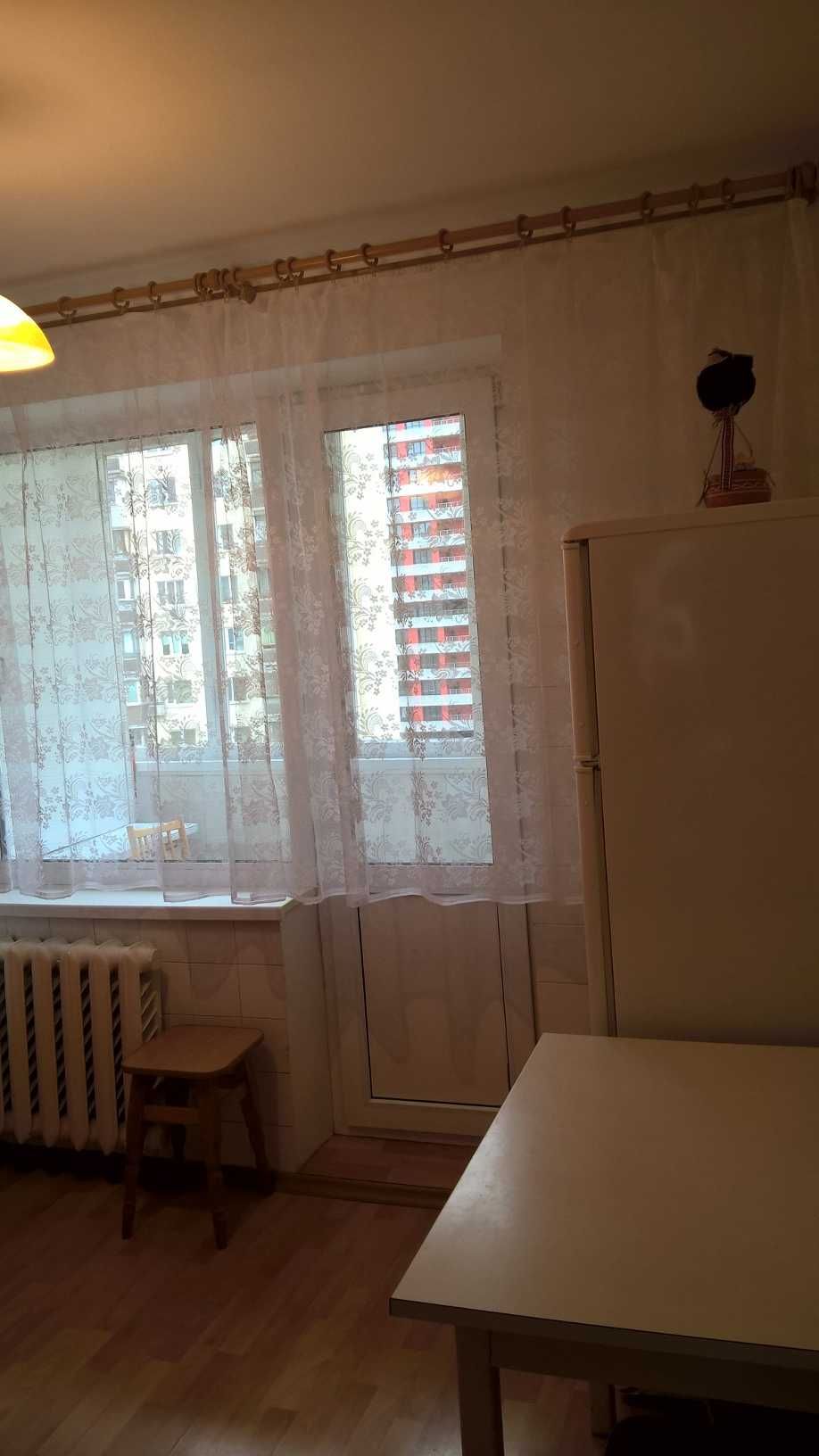 Долгосрочная аренда 3-х комнатной квартиры на Мстислава Скрипника