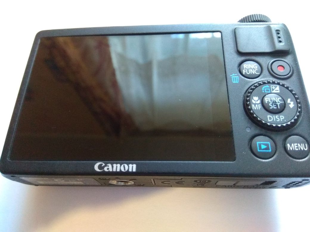CANON S100 Компактний фотоапарат