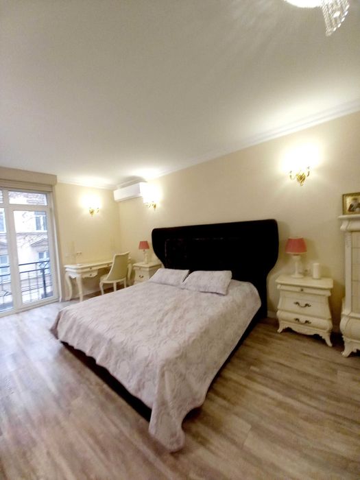 Оренда апартаментів в новобудові в самому центрі вул. М. Скорика