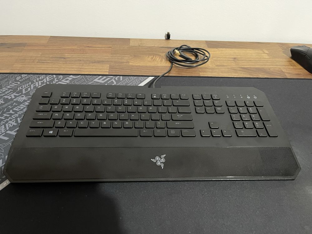 KeyBoard - Razer DeathStalker Chroma