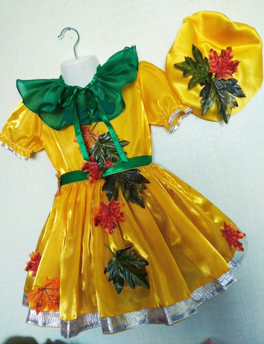 Розпродаж карнавальних костюмів для дітей