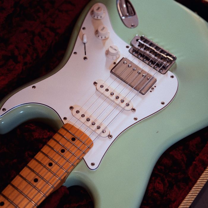 Fender American Vintage “AVRI” Stratocaster – gitara elektryczna.