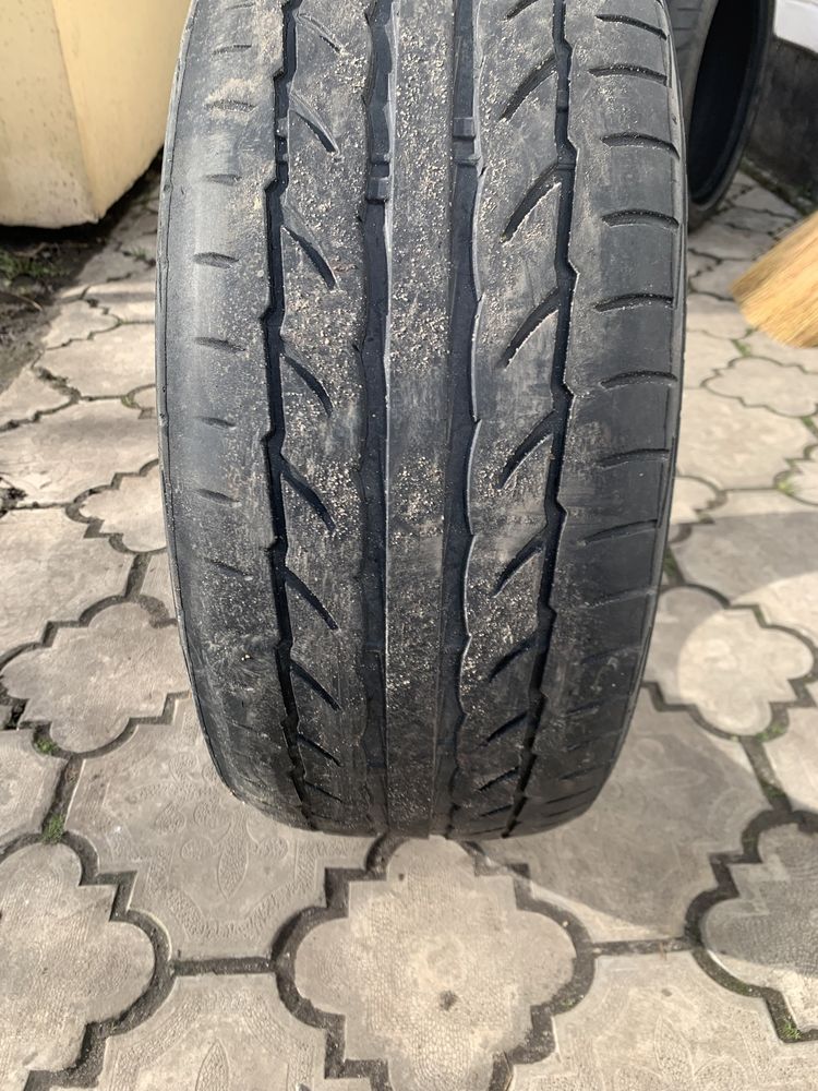 Резина (шина) Bridgestone 225/40z r18 88Y