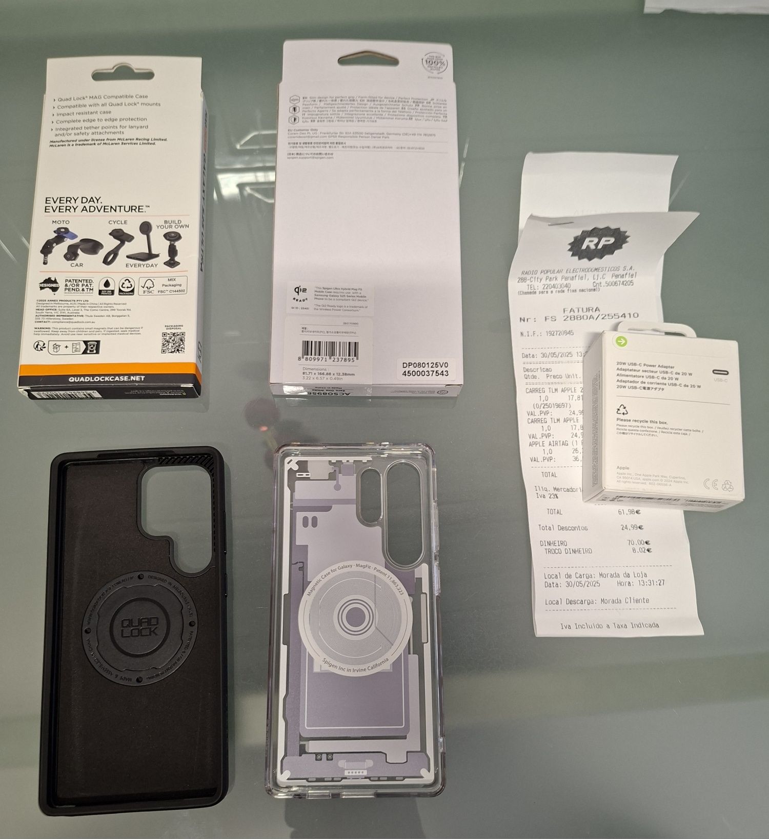 QuadLock Samsung S25 Ultra Capa Spigen S25 Ultra Carregador Apple 20w