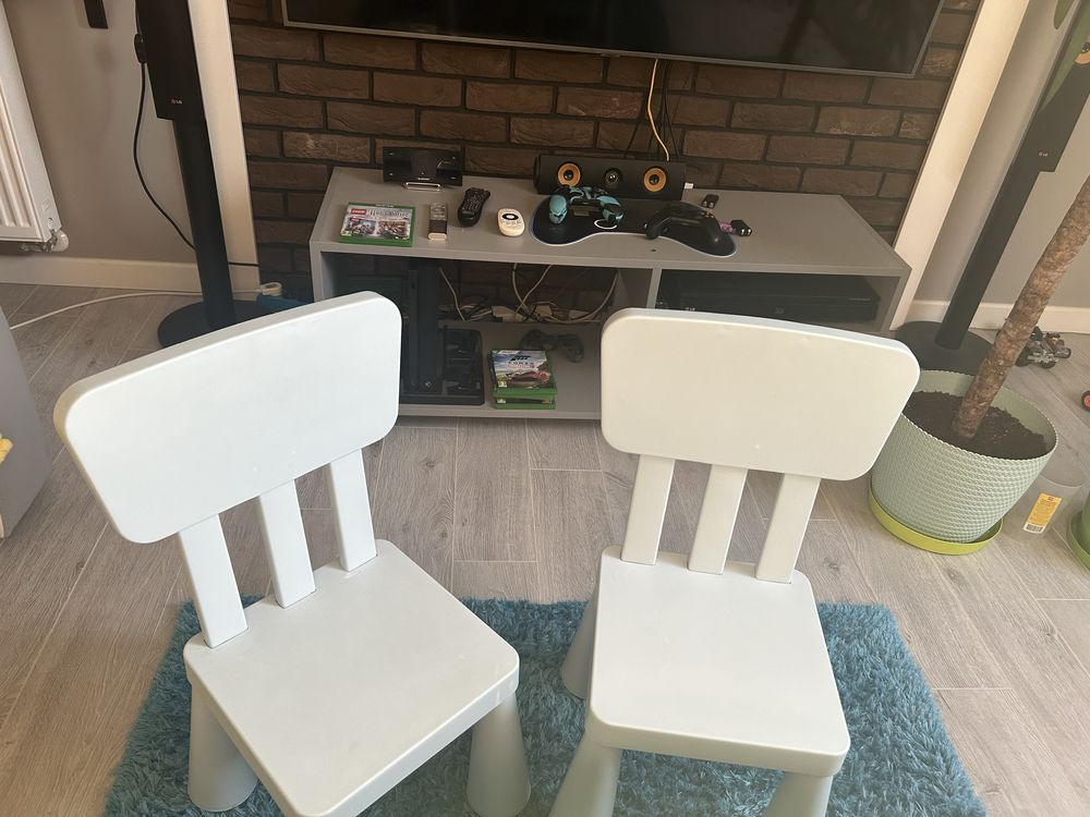 Stolik i krzesełka IKEA