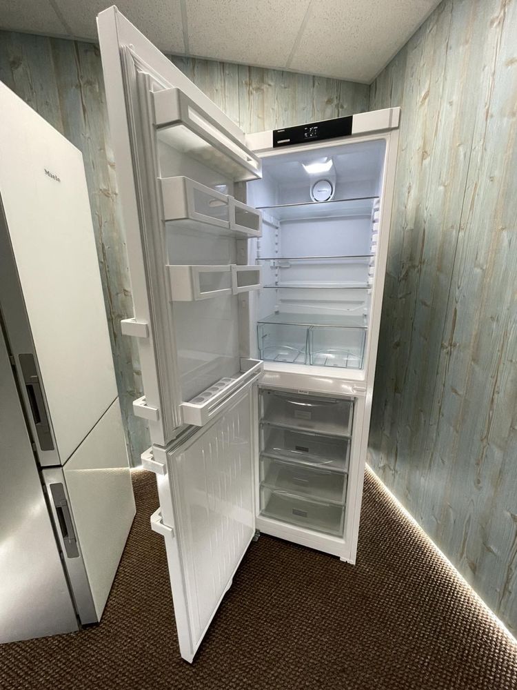 Холодильник Белое Стекло Liebherr CN 2м. Андроид
