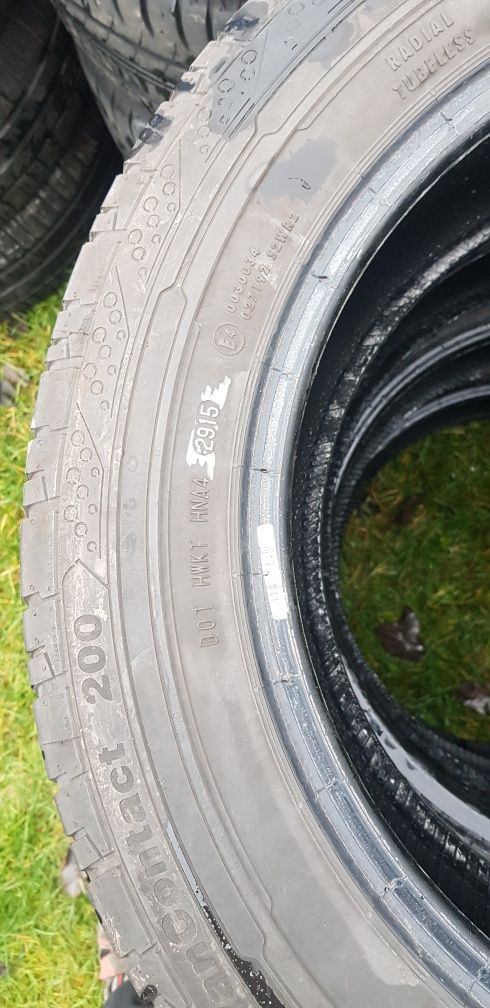 OponyContinental 215/60R17C 109/107T 104H