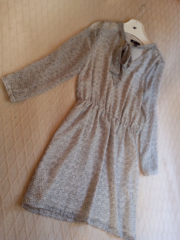 MANGO M elegancka szyfonowa sukienka w groszki do biura