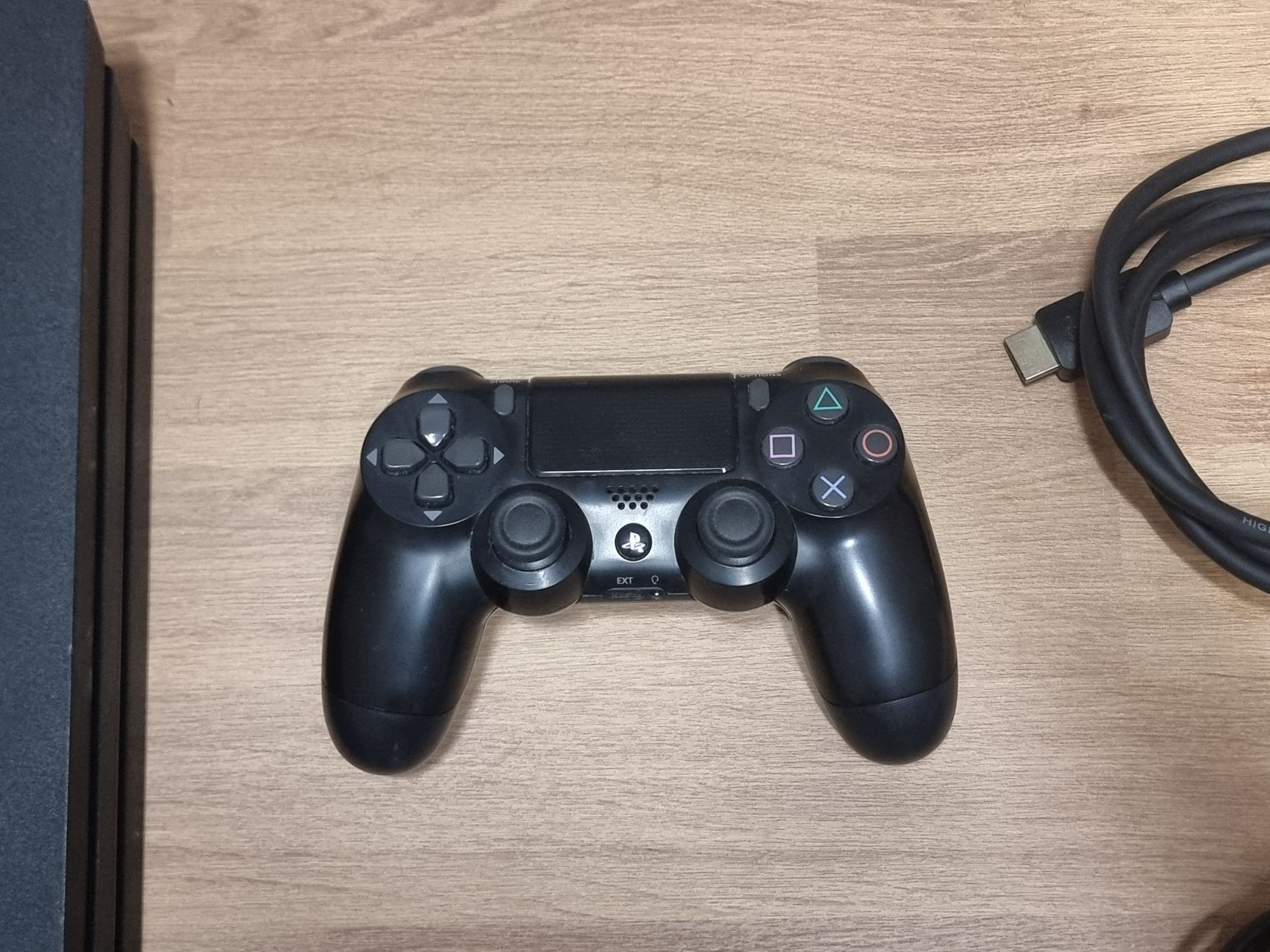 Konsola ps4 pro playstation 4 dualshock 4 hall effect