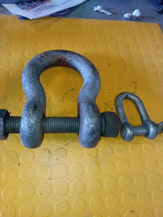 Manilha de elevação.  Garade dimensão