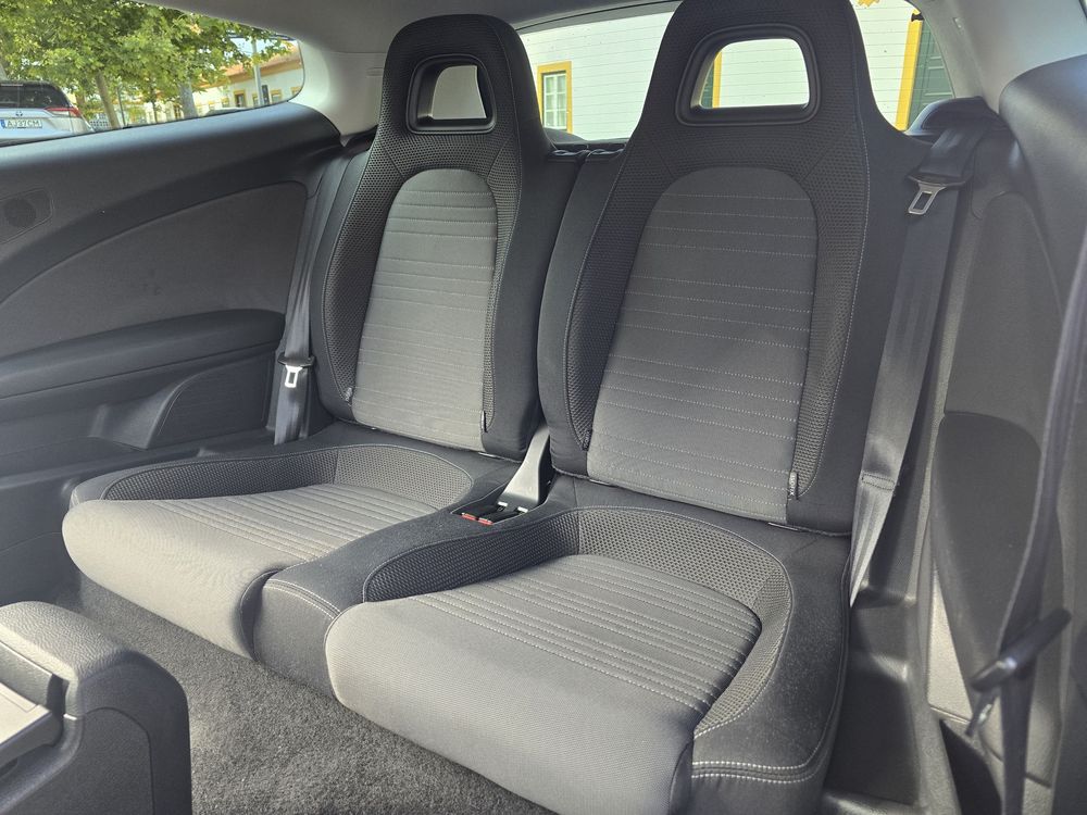 Volkswagen Scirocco 2.0 tdi dsg