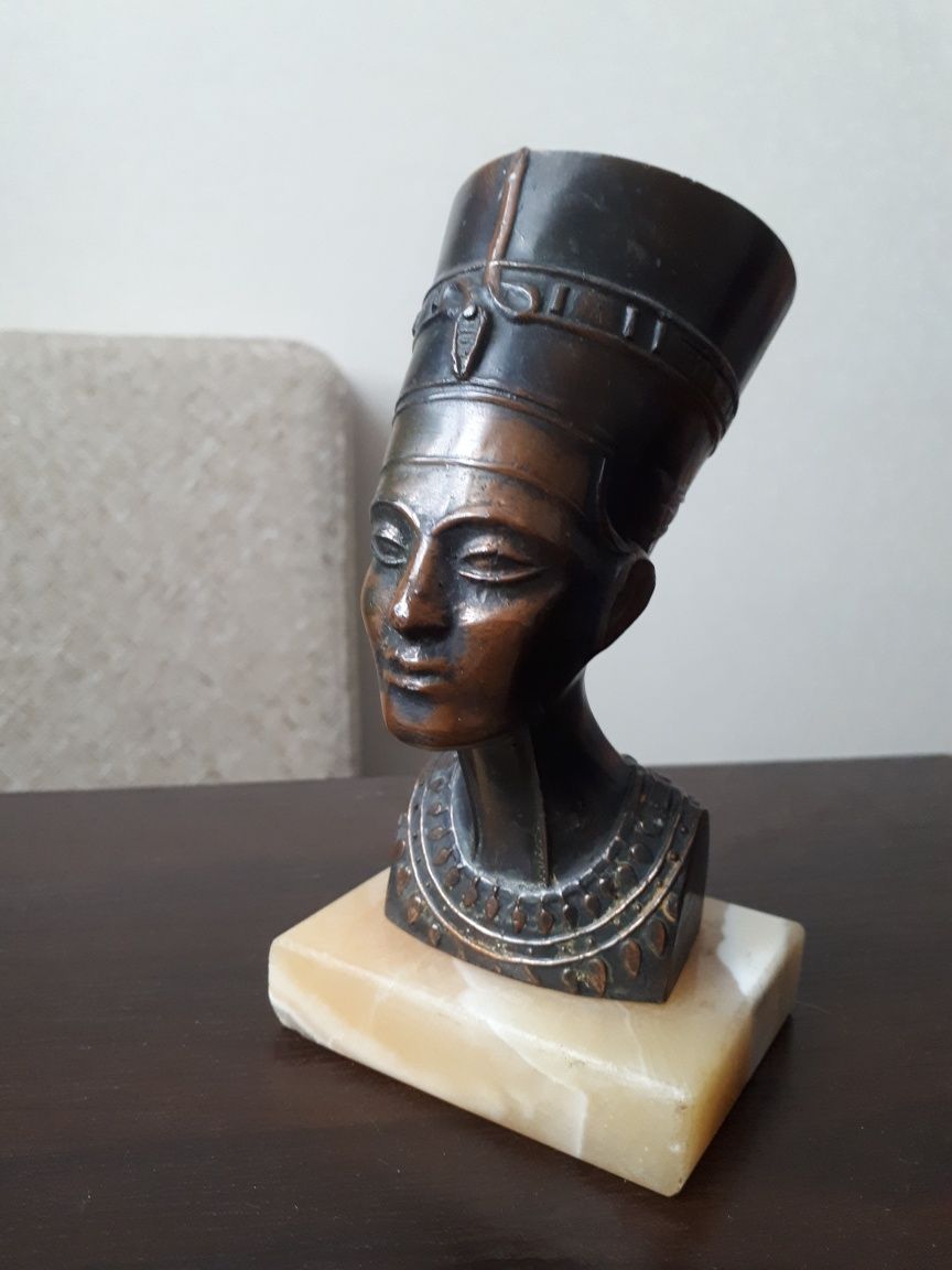 Статуэтка Нефертити антиквариат