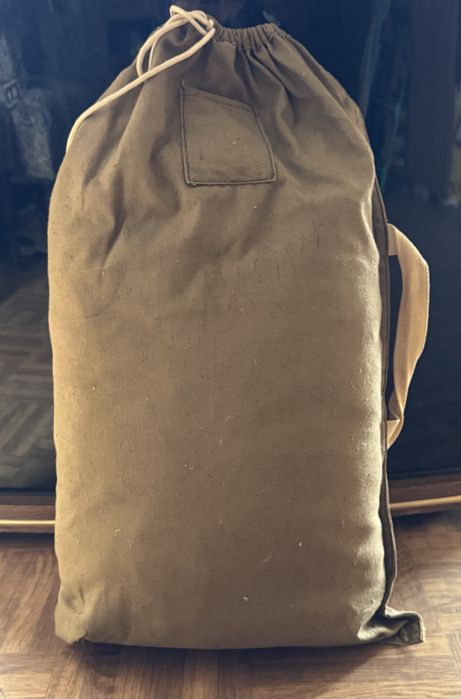 Палатка на 2-3 места,качество СССР, натуральный брезент, с окном.