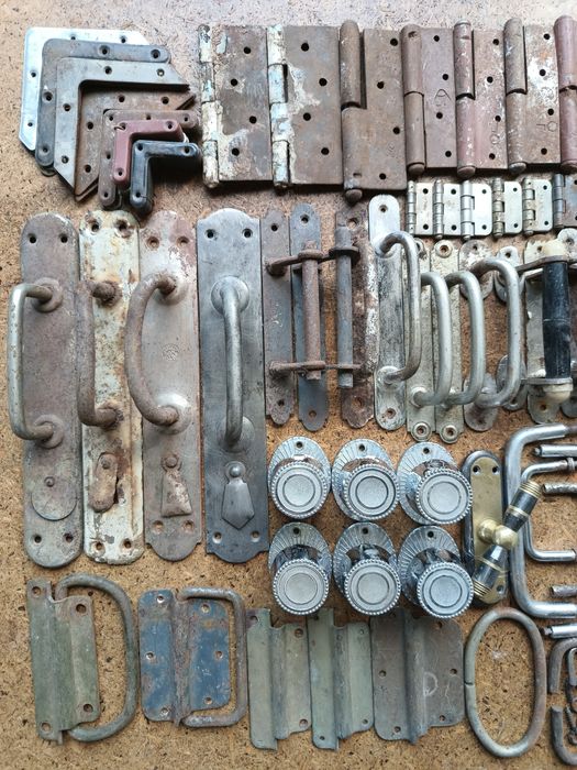 Ручка для дверей, дверная. Шпингалет. Защелка. Задвижка. Засов. Замок