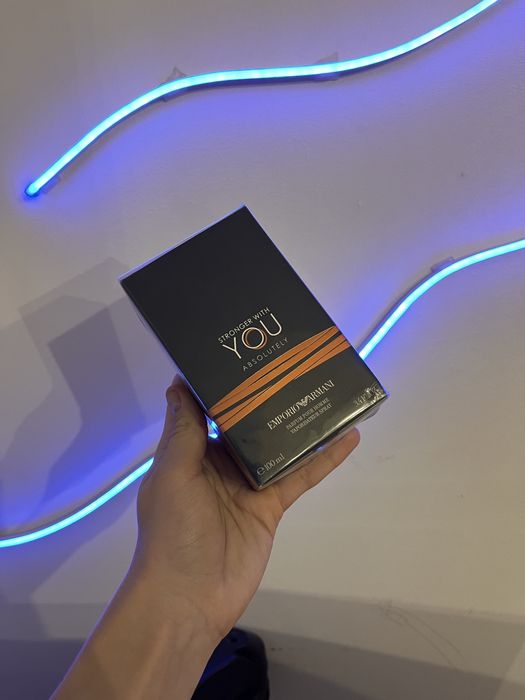 Perfum Armani Stronger with You Absolutley
