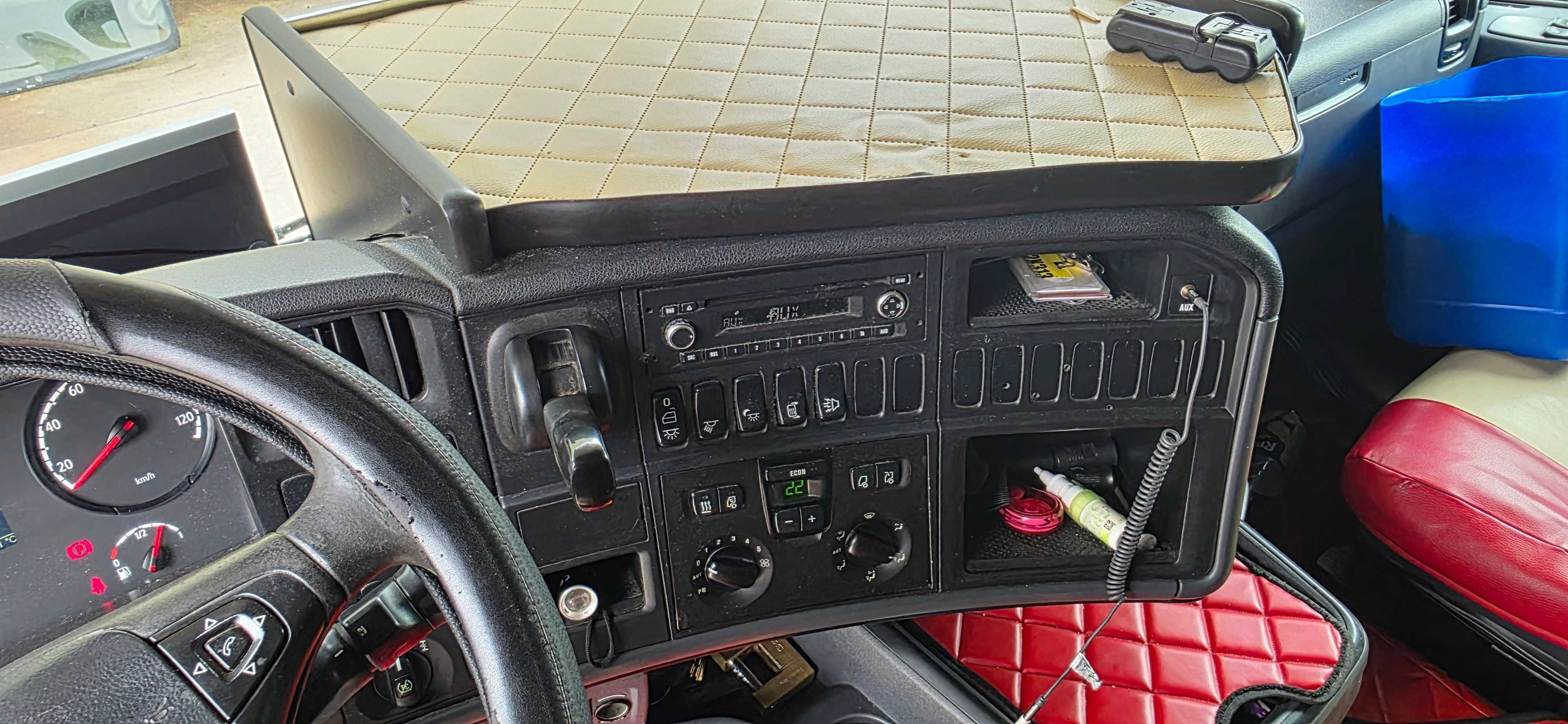 Ciągnik siodłowy Scania R420