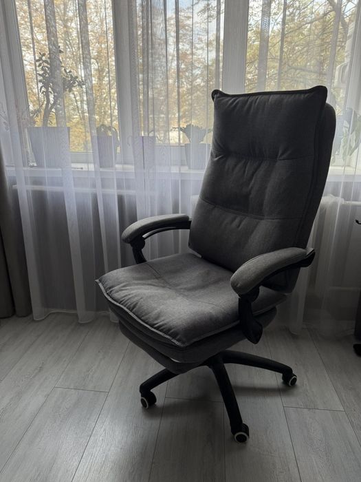 Офісне крісло GT Racer B-2507 Gray