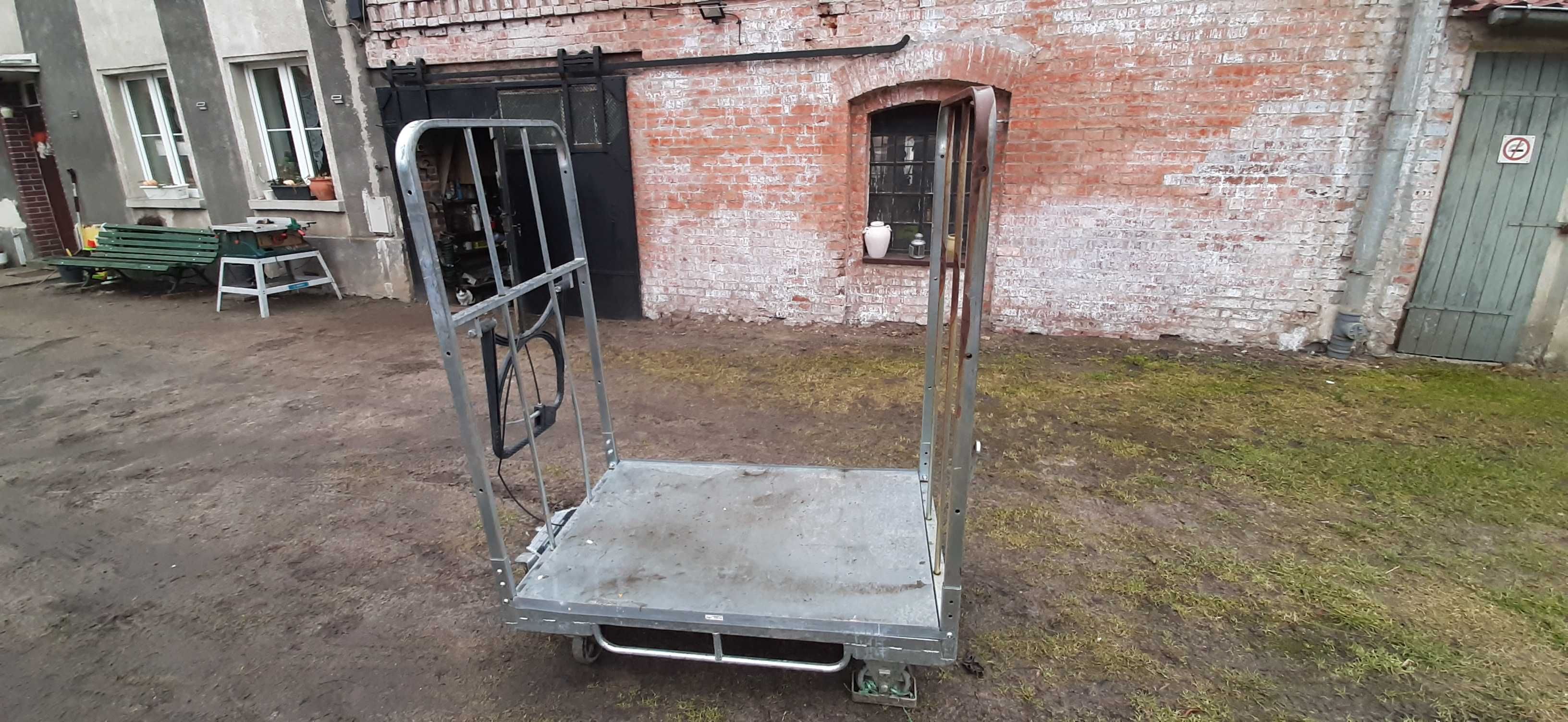 wózek transportowy - magazynowy-do przewozu drzewa do kotłowni