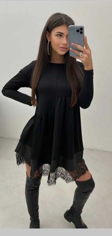 Плаття жіноче, чорного кольору