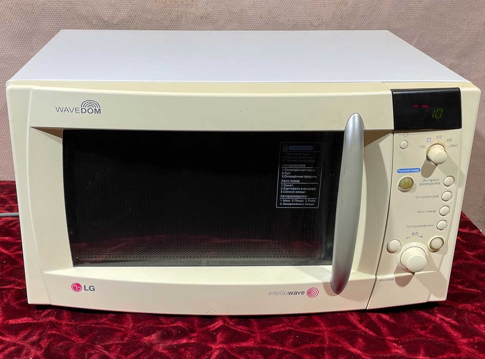Мікрохвильова піч LG MS-2384B. Справна. Хмельницький.
