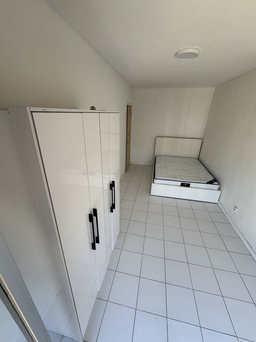 Aluga-se quarto casal