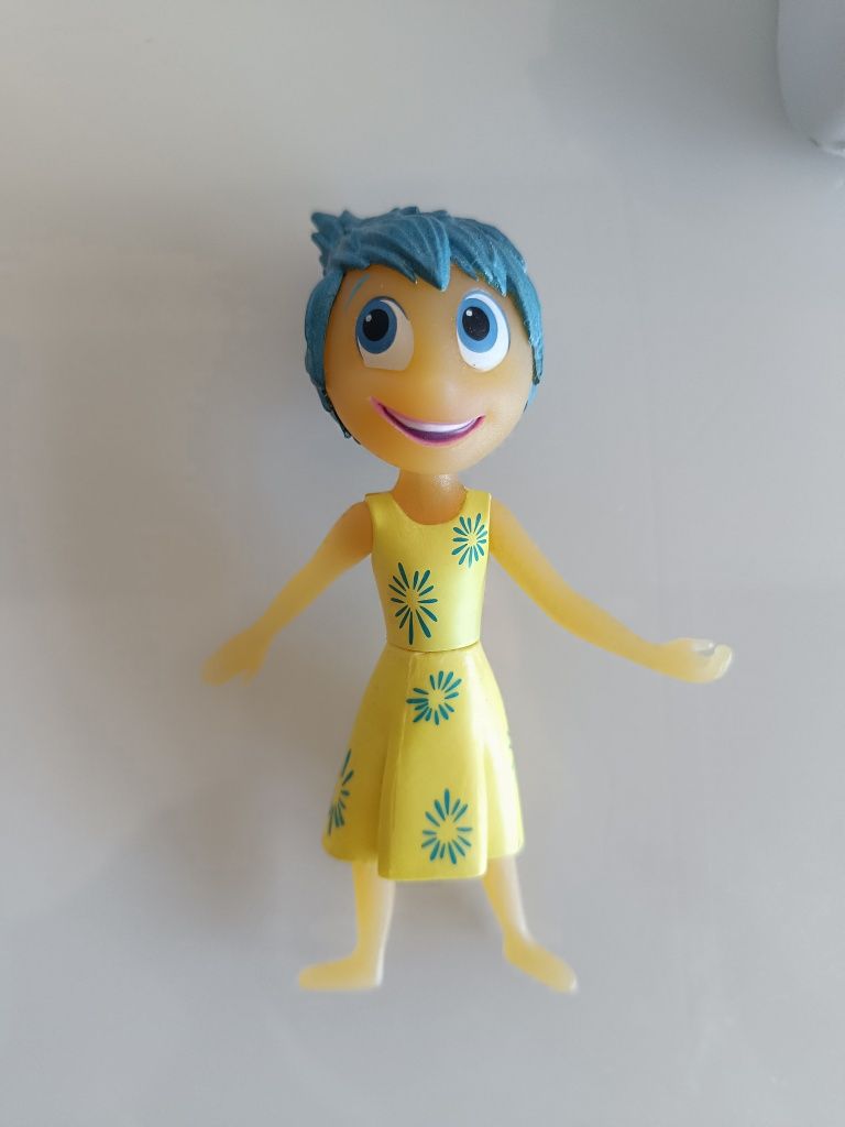 Inside Out boneca Joy Alegria com consola