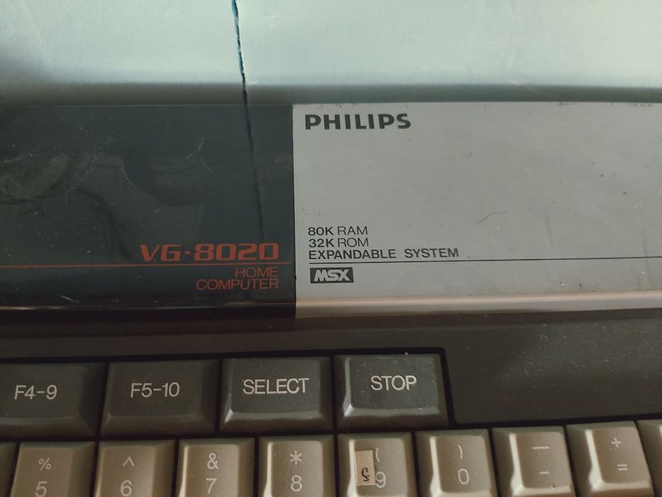 Computador vg-8020