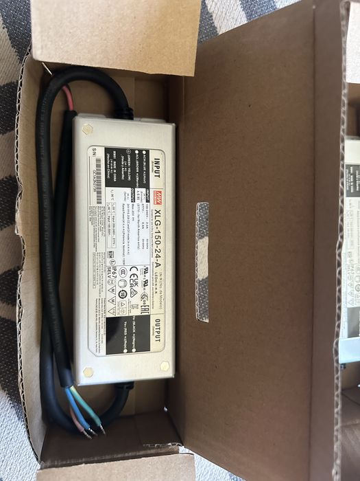 Продам блоки живлення Mean Well DC 24V