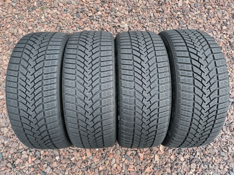 Zimowe Semperit 205/45R17. 7 mm