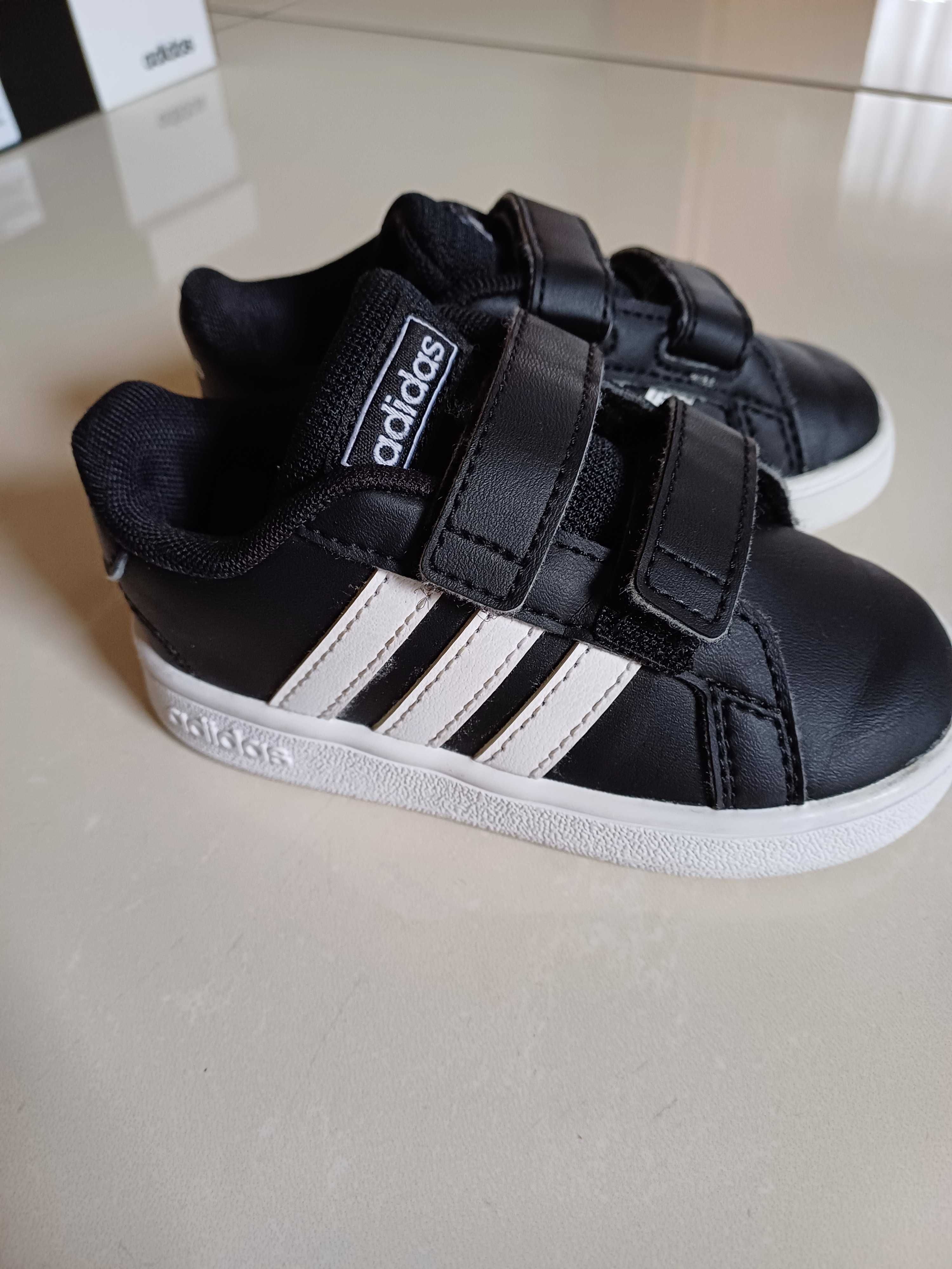 Buciki adidas 21