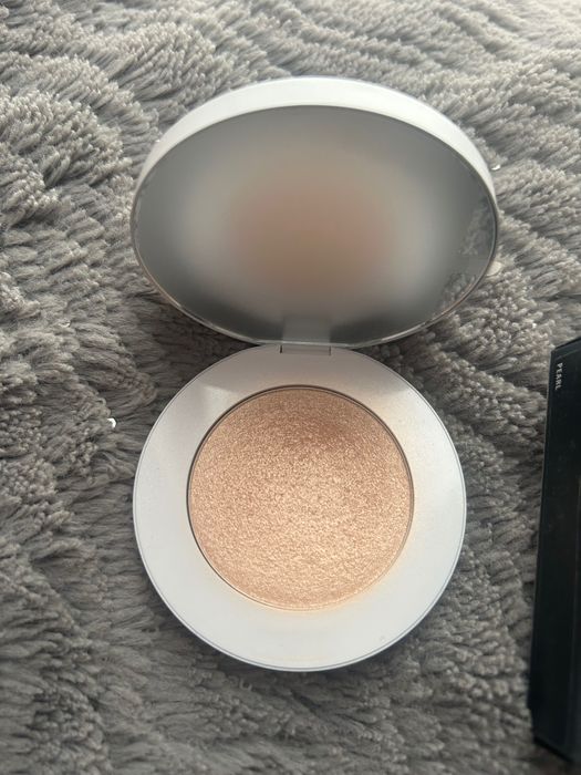 Rozświetlacz By MARIO Pearl