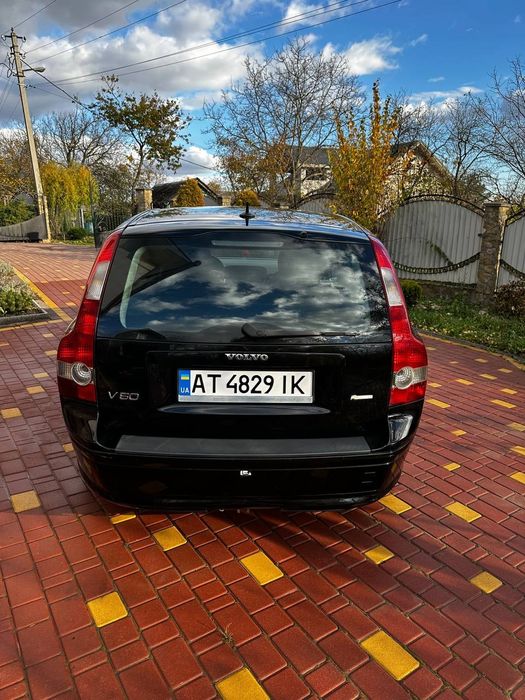 volvo v50 2004 року