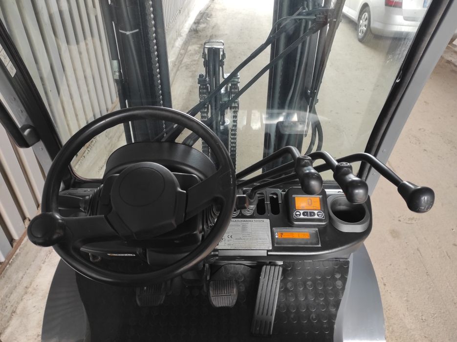 Навантажувач Toyota 2,5 т газ. Вилочный погрузчик Тойота 2,5 т