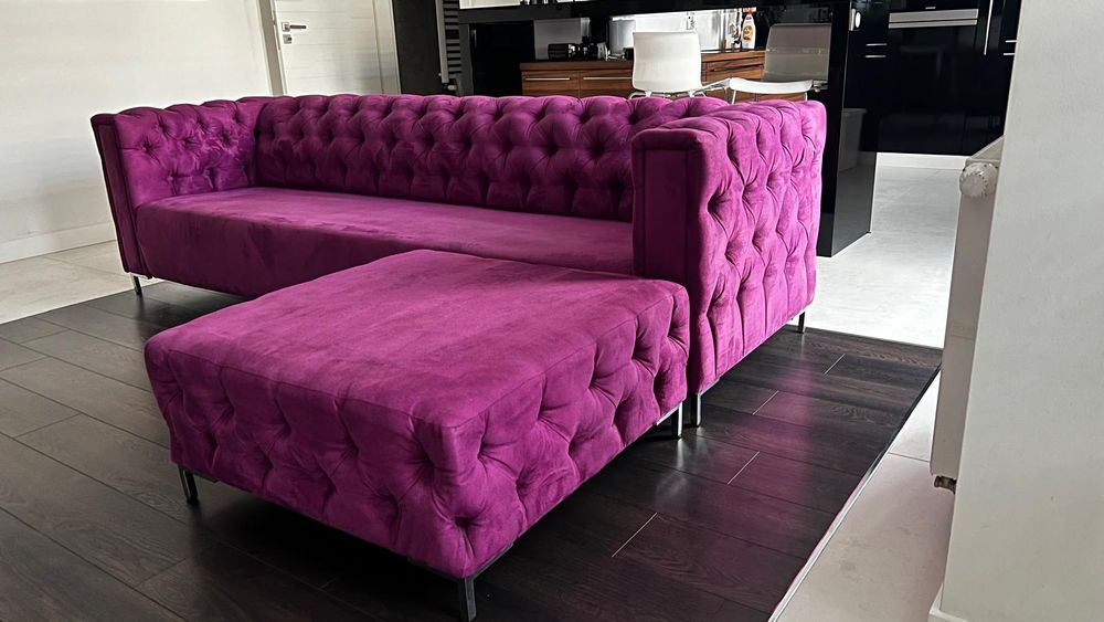 Pikowana Kanapa z Pufa