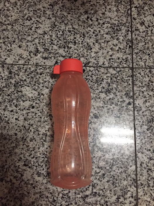 Garrafa eco tupperware