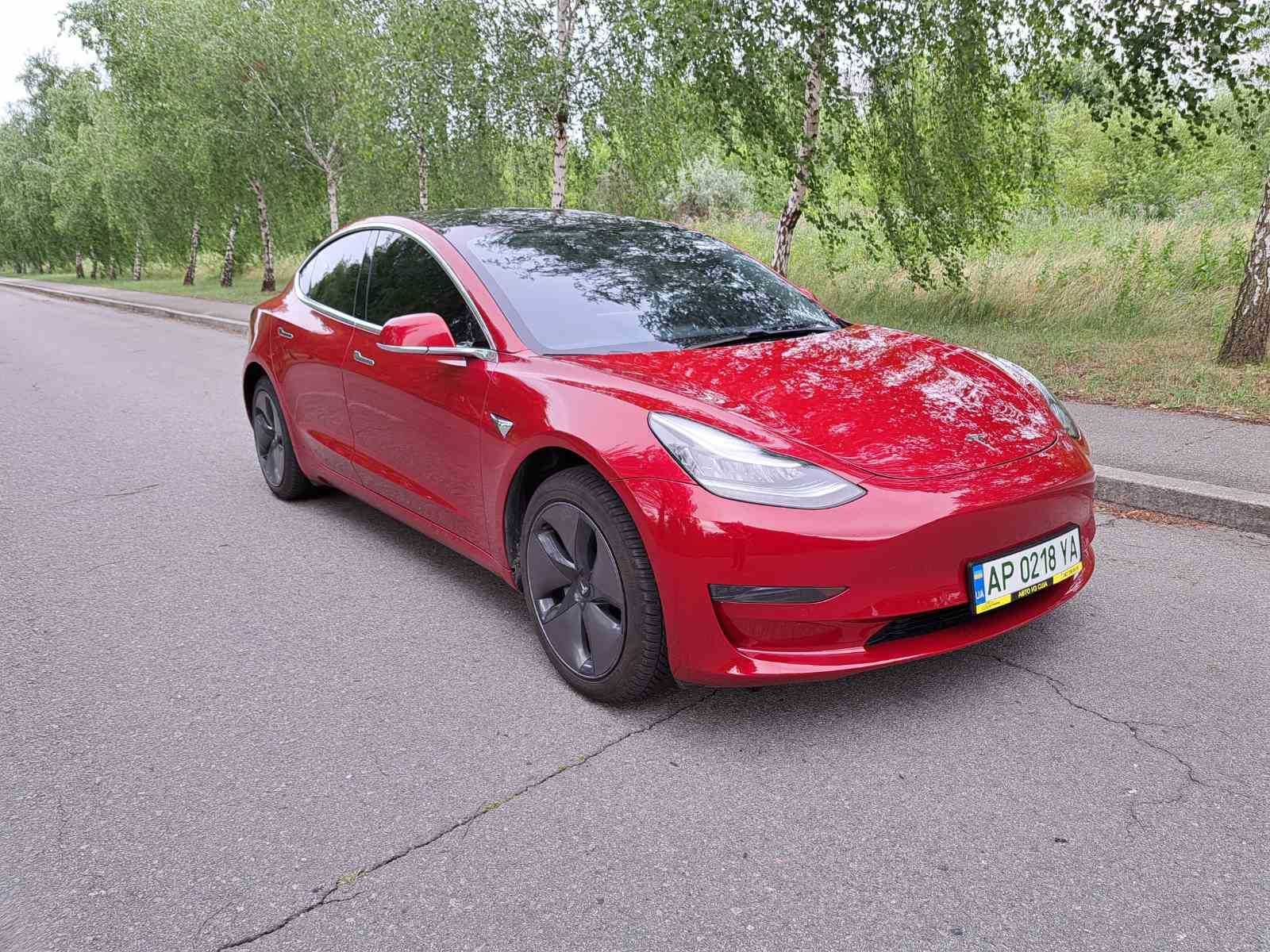 Tesla Model 3 2019