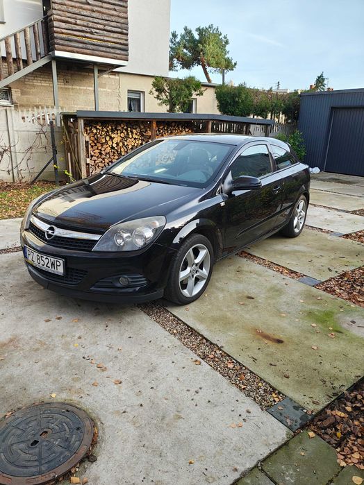 Opel Astra H GTC