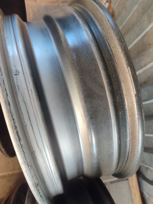 Диски металеві r16 mercedes sprinter 6.130 et51 dia 84.1