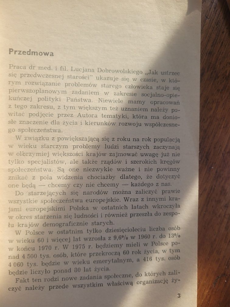 dr. L.Dobrowolski Jak ustrzec się przedwczesnej starości 1974 PZWL